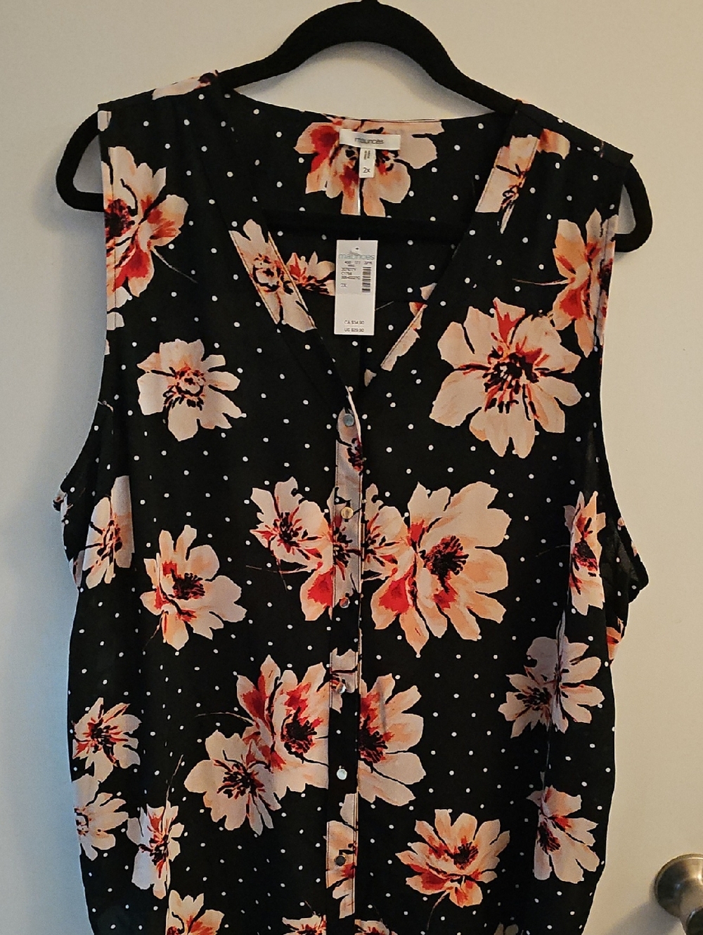 Maurices Black Sleeveless Button-Front Blouse with Peach Floral Print